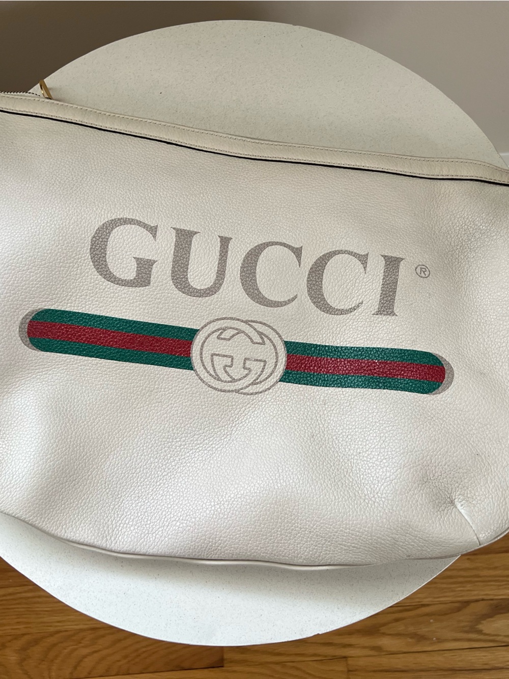 Gucci White Leather Pouch with Green and Red Web Stripe and Logo